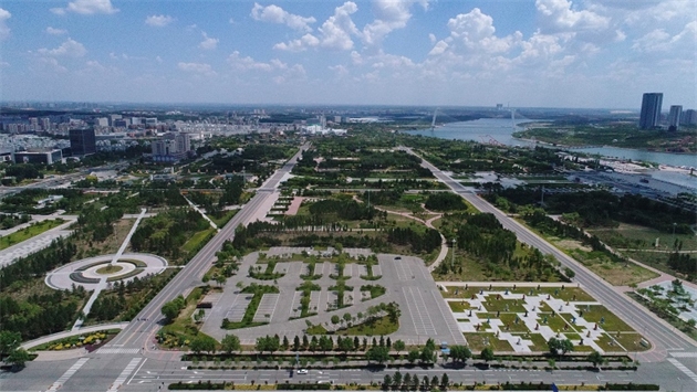 標(biāo)題：鄂爾多斯站立的文字文化主題公園
瀏覽次數(shù)：2384
發(fā)表時間：2020-10-16